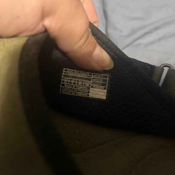 Men’s Ugg slippers Size 10 Olive Green - Picture 3 of 5